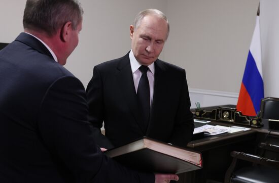 Russia Putin Volgograd Region Governor