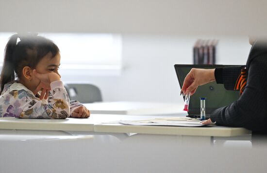 Russia Migrant Children Language Test