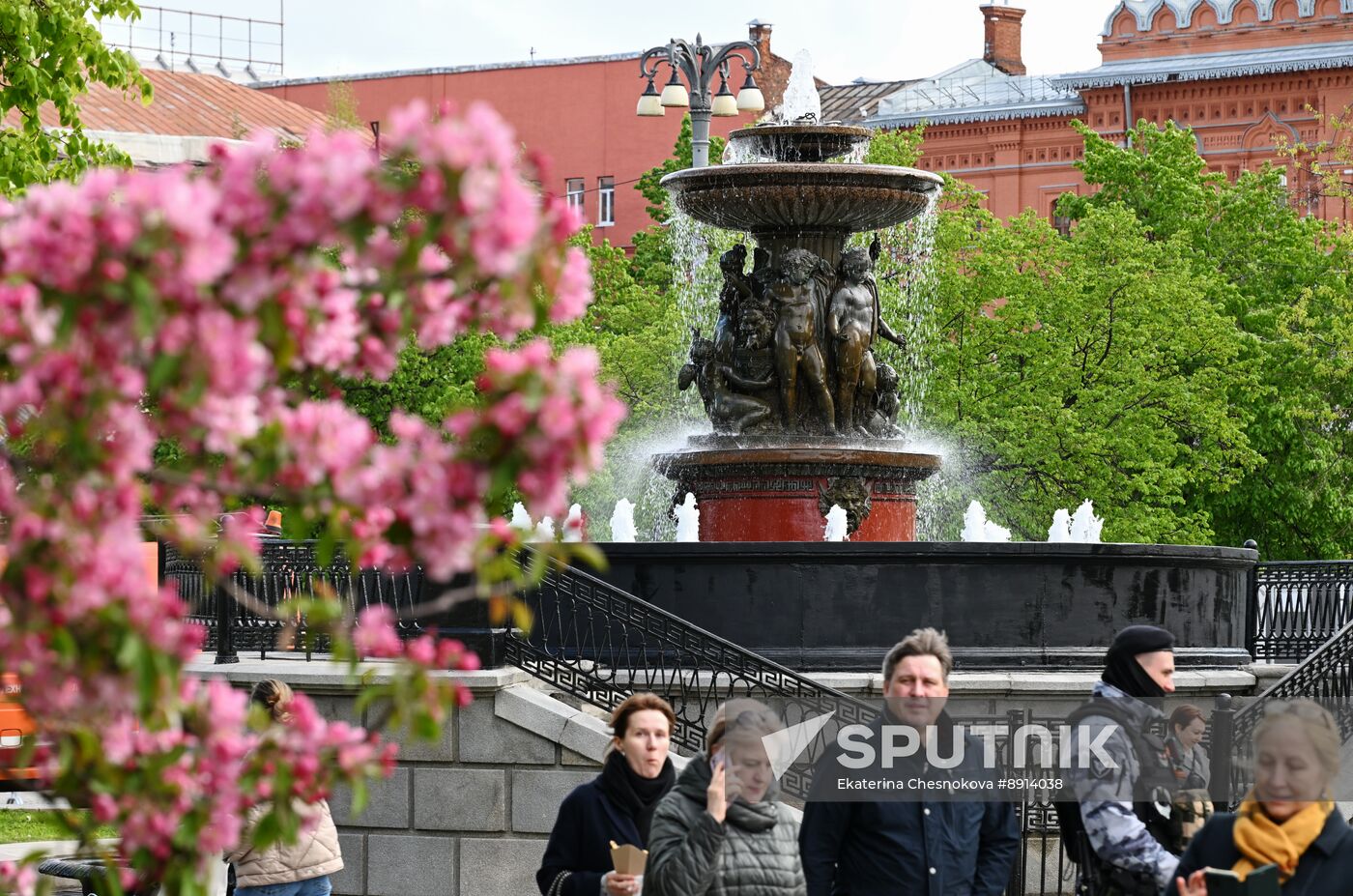 Russia Fountain Season