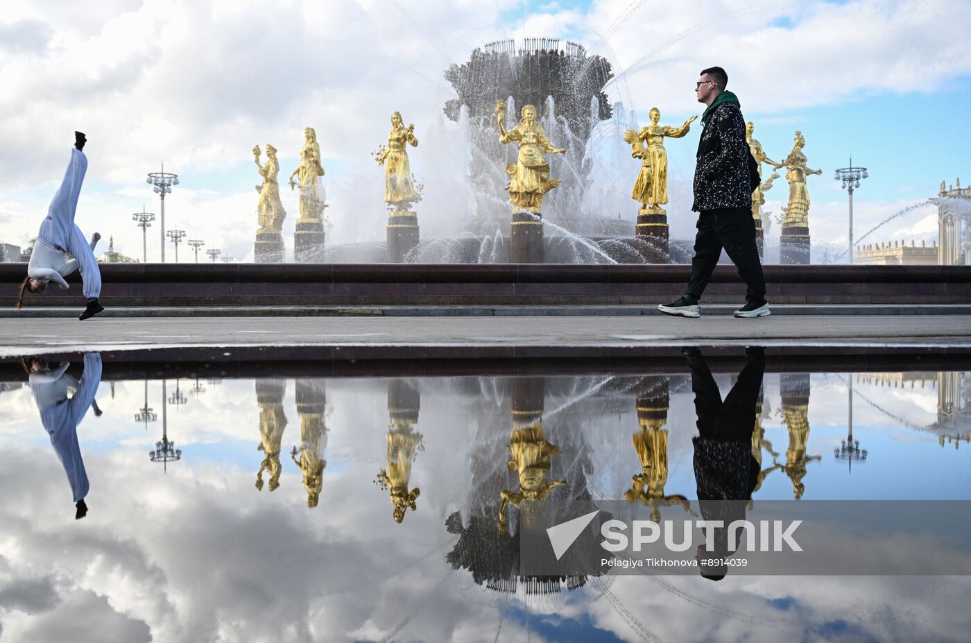 Russia Fountain Season