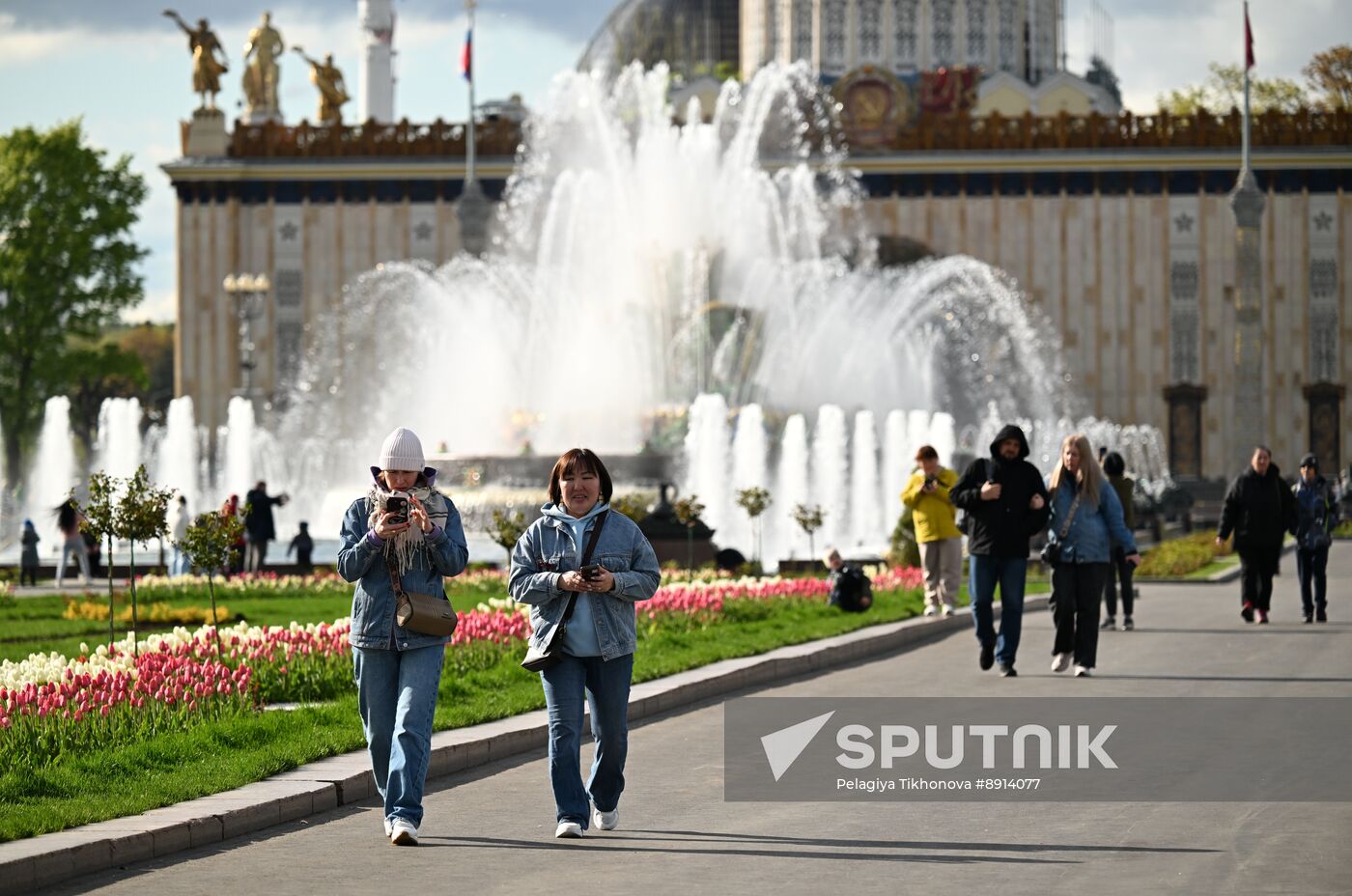 Russia Fountain Season