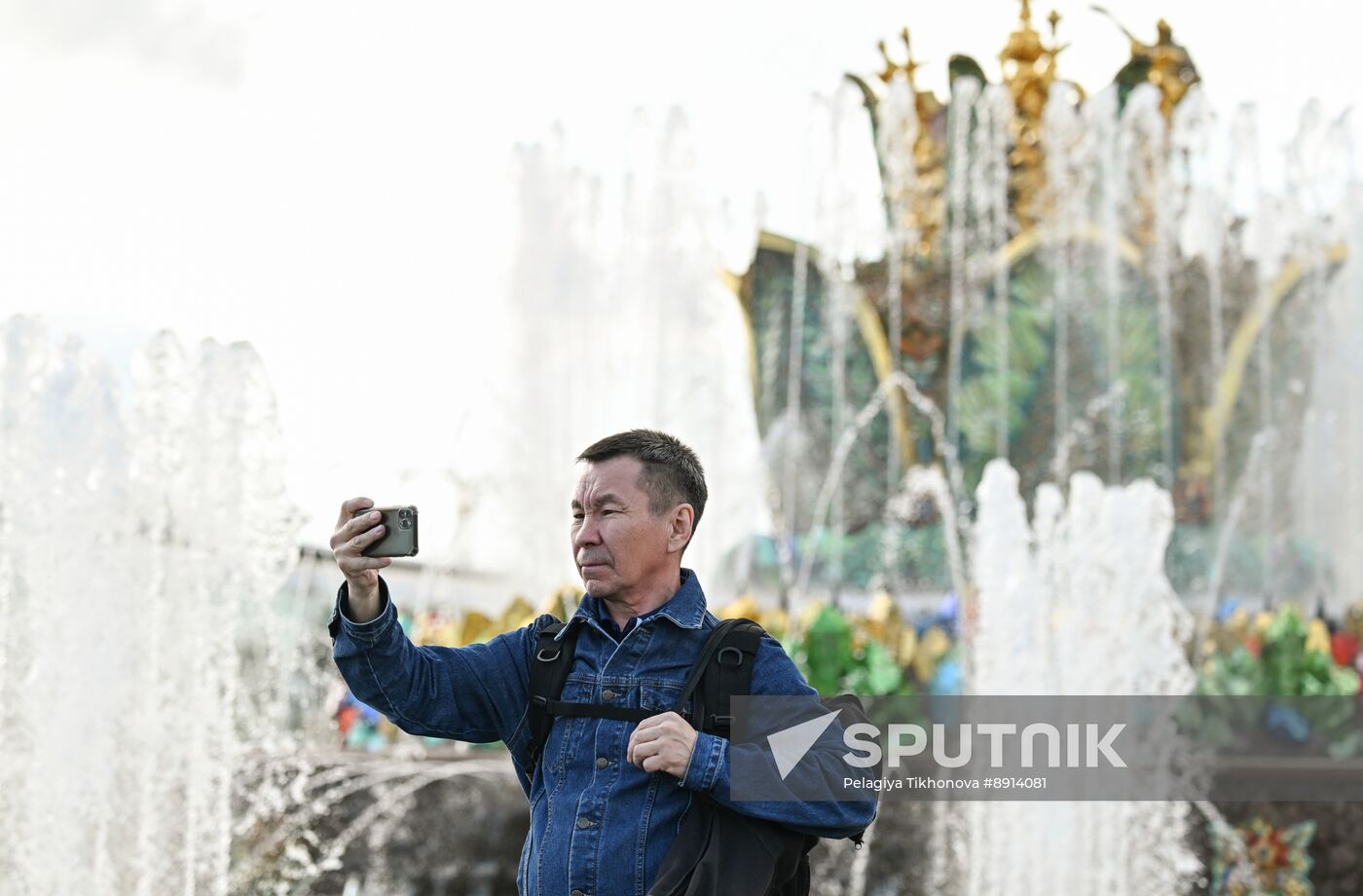 Russia Fountain Season