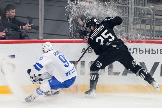 Russia Ice Hockey Kontinental League Traktor - Dynamo