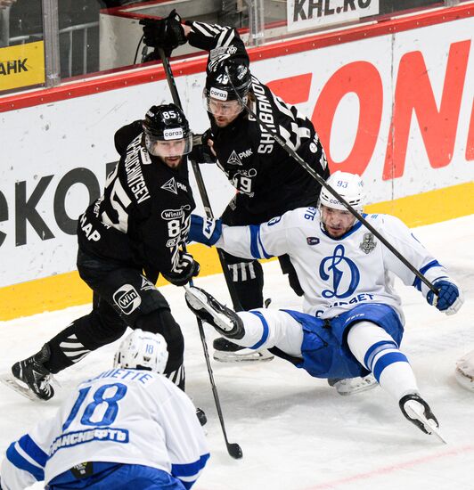 Russia Ice Hockey Kontinental League Traktor - Dynamo