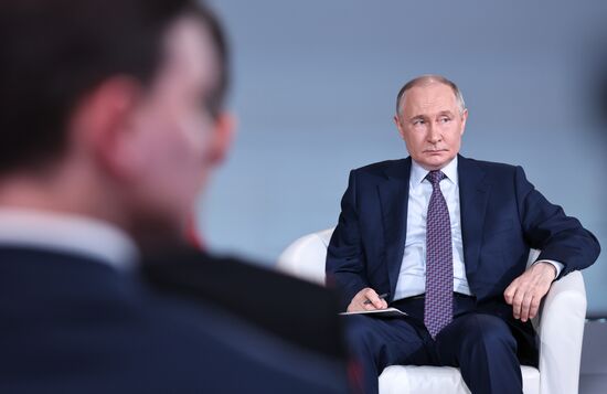Russia Putin Znaniye Pervye Educational Marathon