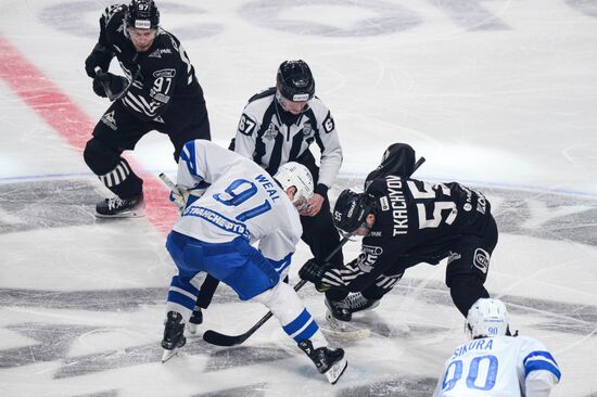 Russia Ice Hockey Kontinental League Traktor - Dynamo