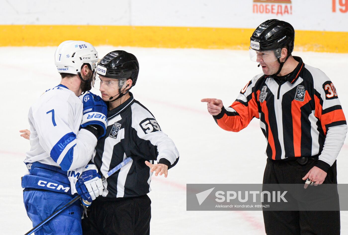 Russia Ice Hockey Kontinental League Traktor - Dynamo