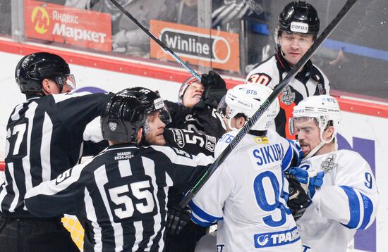 Russia Ice Hockey Kontinental League Traktor - Dynamo