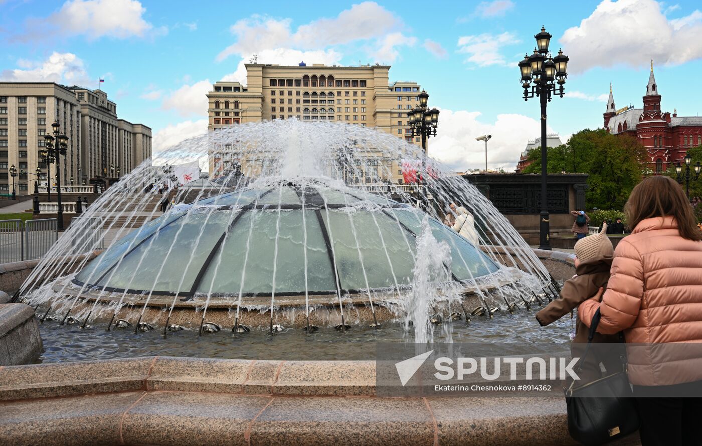 Russia Fountain Season