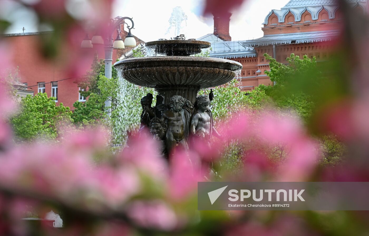 Russia Fountain Season