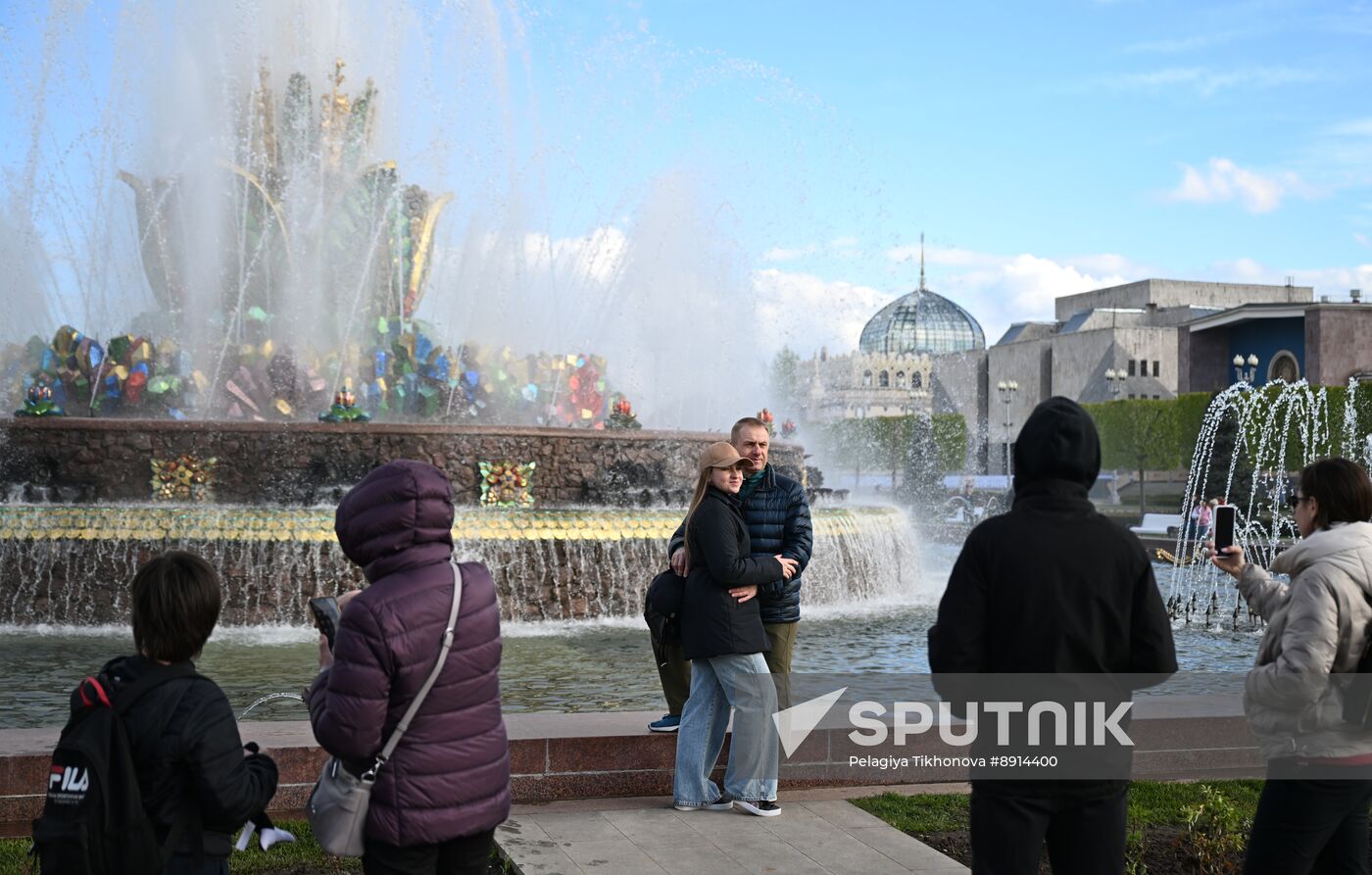 Russia Fountain Season
