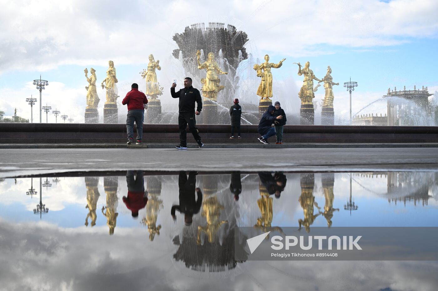 Russia Fountain Season