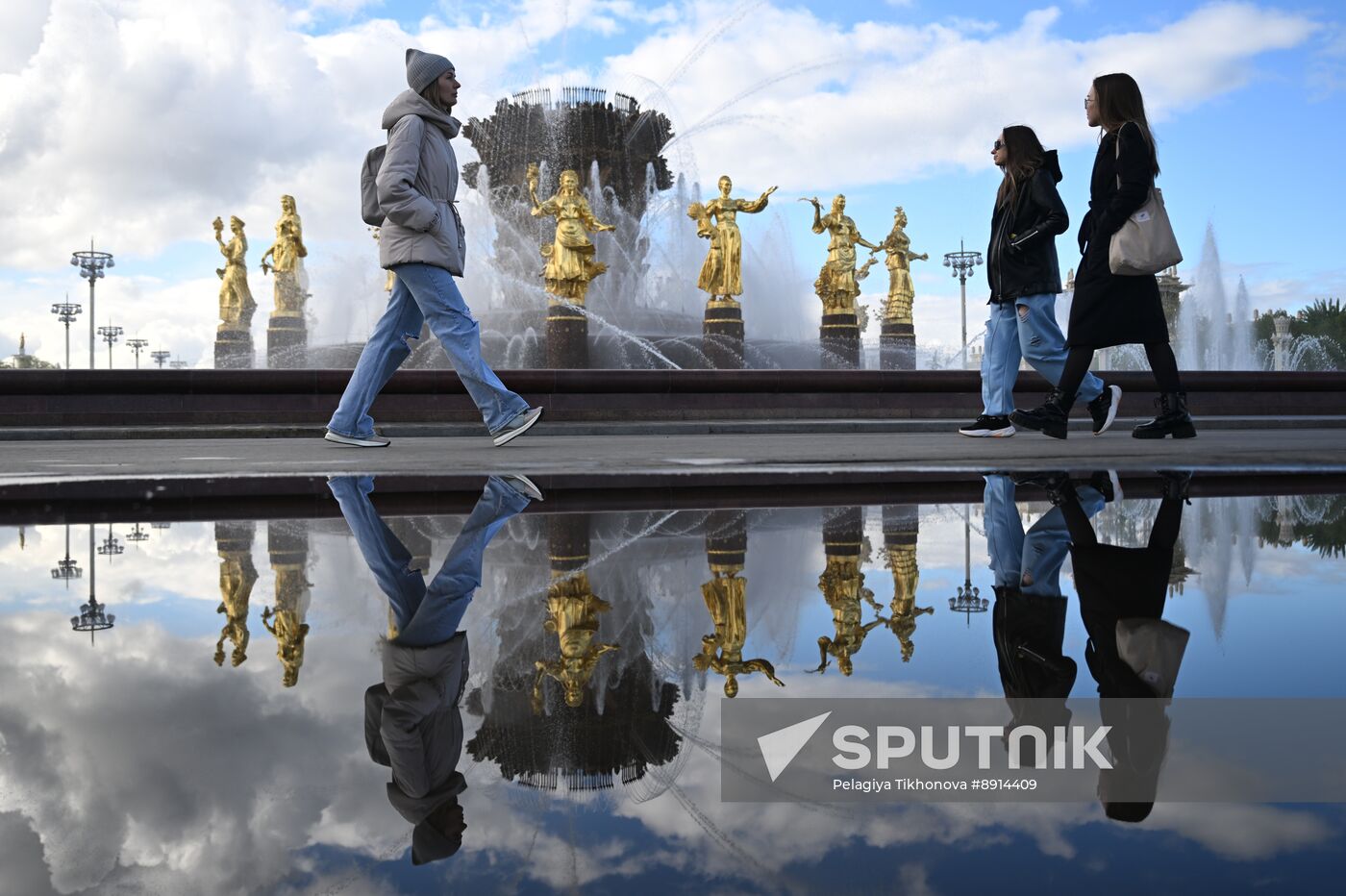 Russia Fountain Season