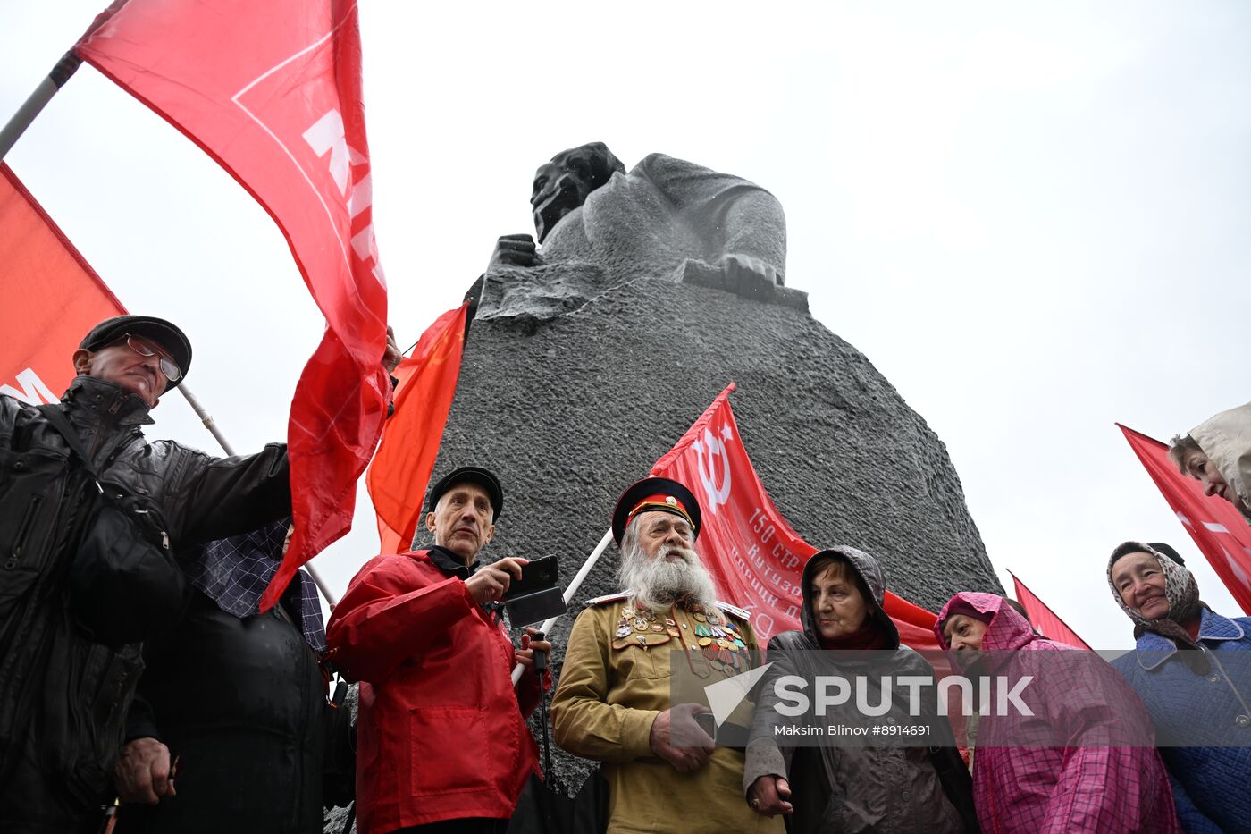 Russia May Day Communist Party