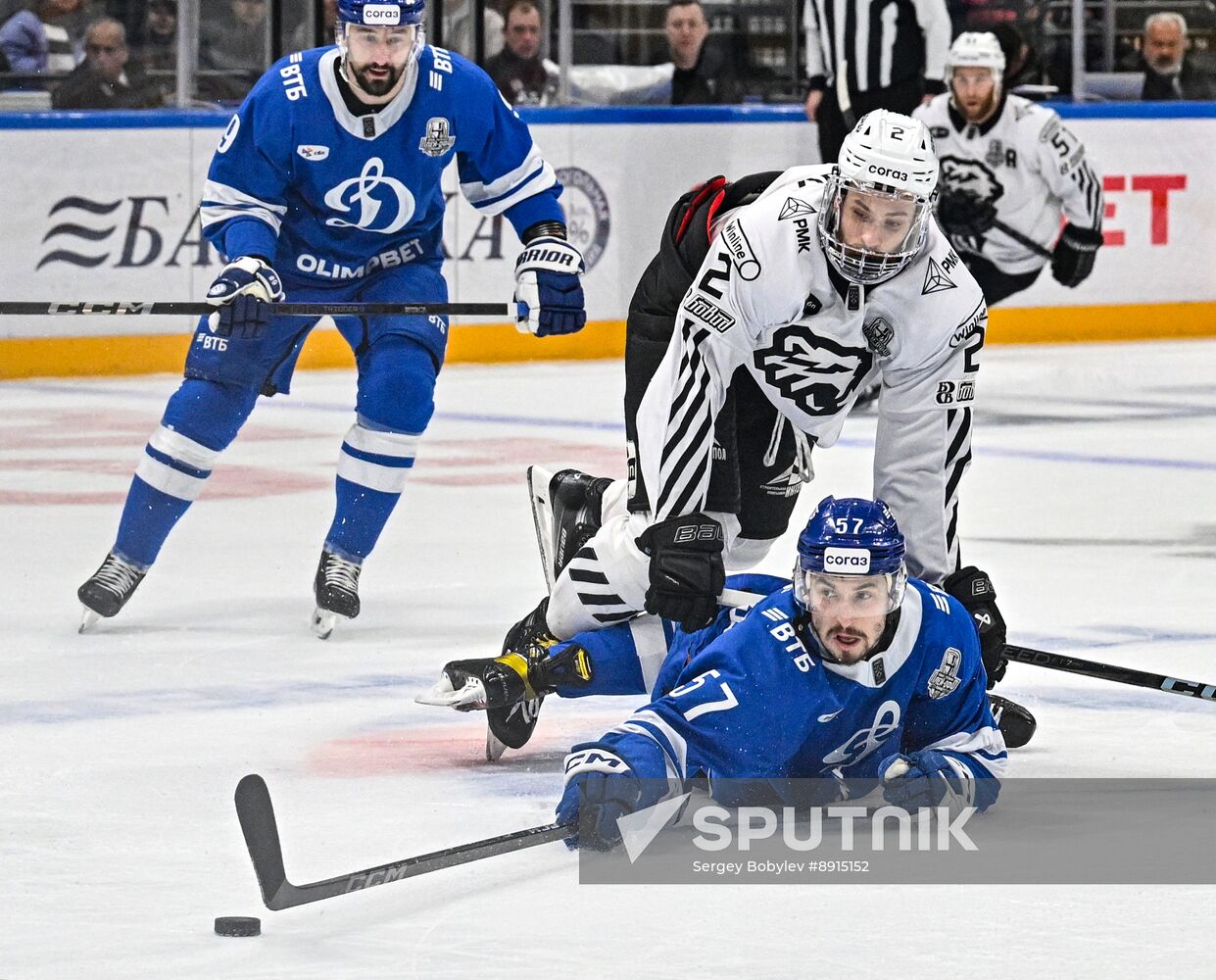 Russia Ice Hockey Kontinental League Dynamo - Traktor