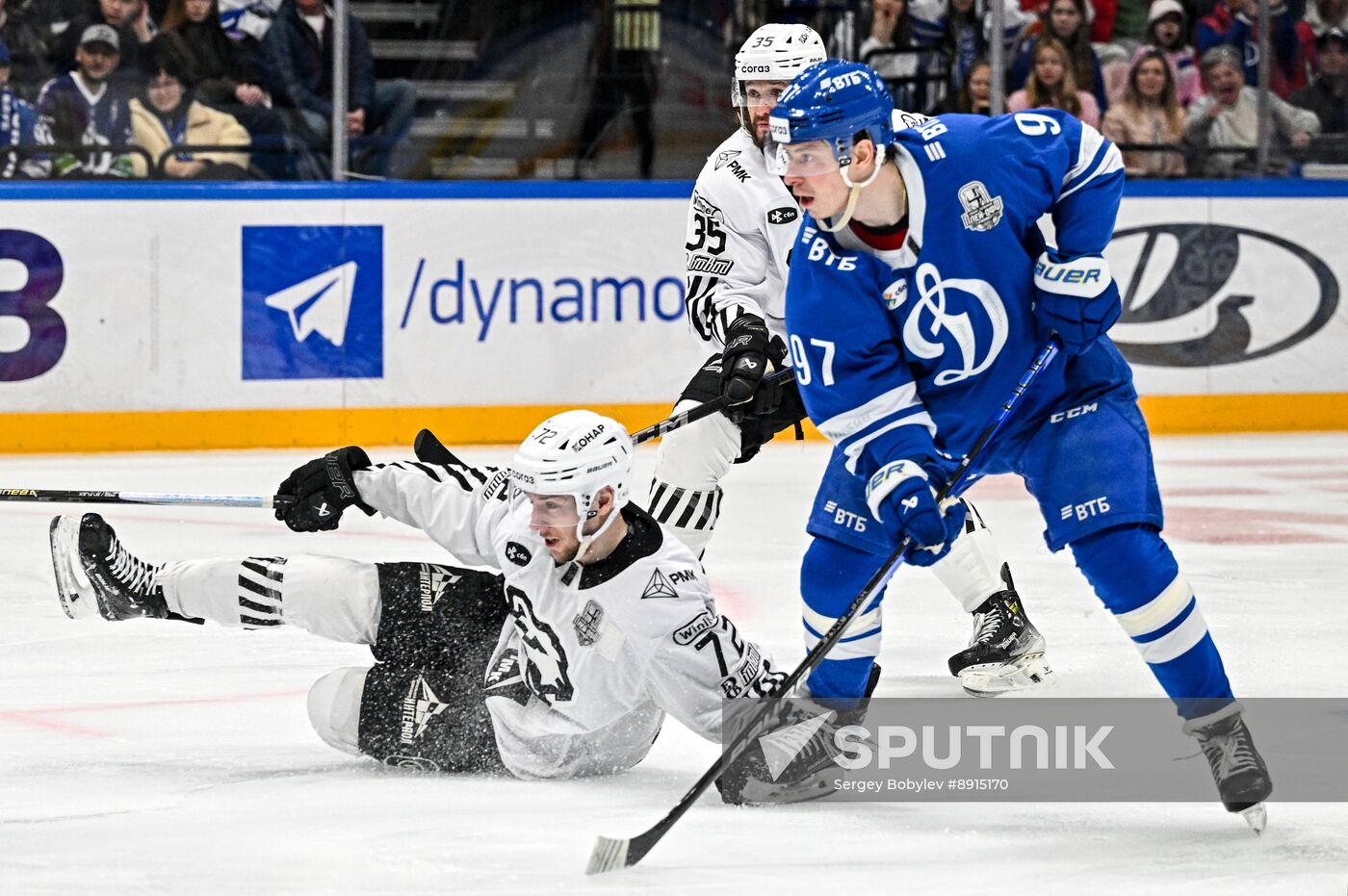 Russia Ice Hockey Kontinental League Dynamo - Traktor