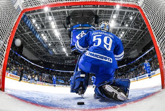 Russia Ice Hockey Kontinental League Dynamo - Traktor