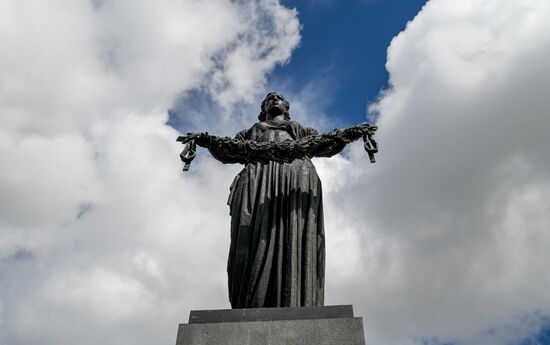 Hero City Leningrad