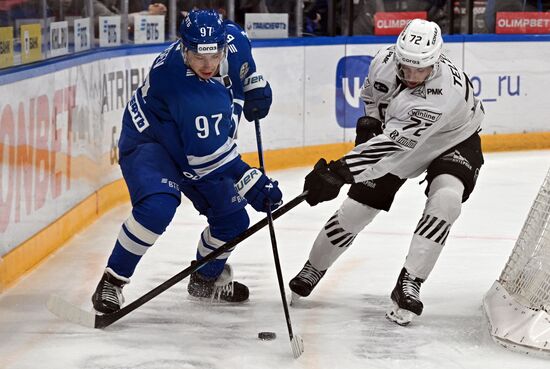 Russia Ice Hockey Kontinental League Dynamo - Traktor
