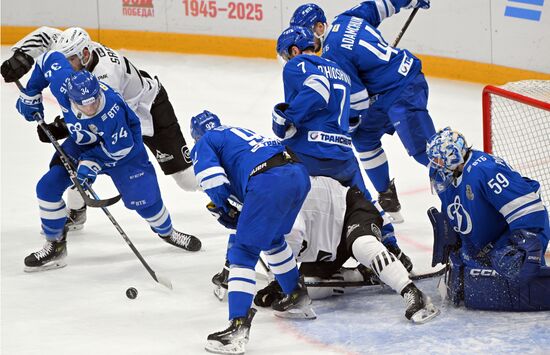 Russia Ice Hockey Kontinental League Dynamo - Traktor