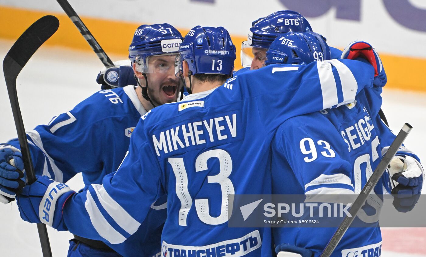 Russia Ice Hockey Kontinental League Dynamo - Traktor