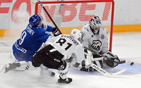 Russia Ice Hockey Kontinental League Dynamo - Traktor