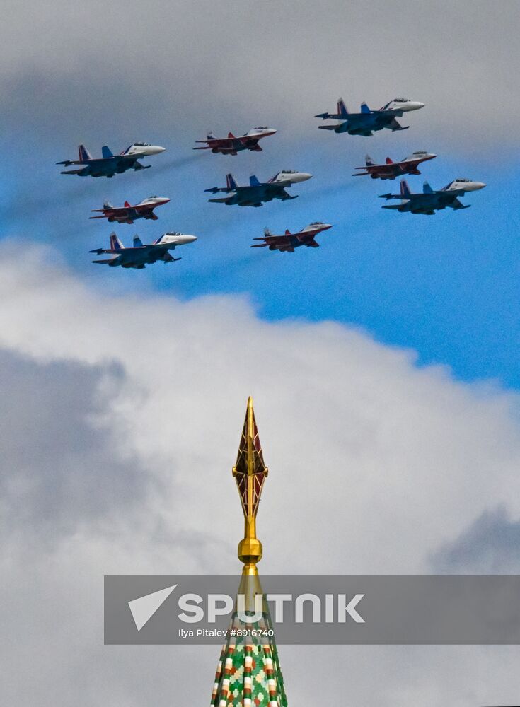 Russia WWII Victory Parade Aerial Rehearsal