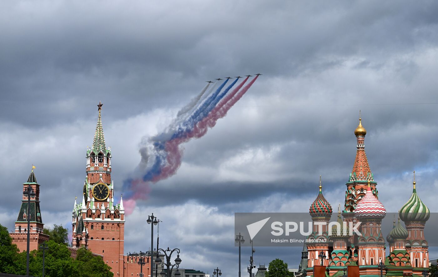 Russia WWII Victory Parade Aerial Rehearsal