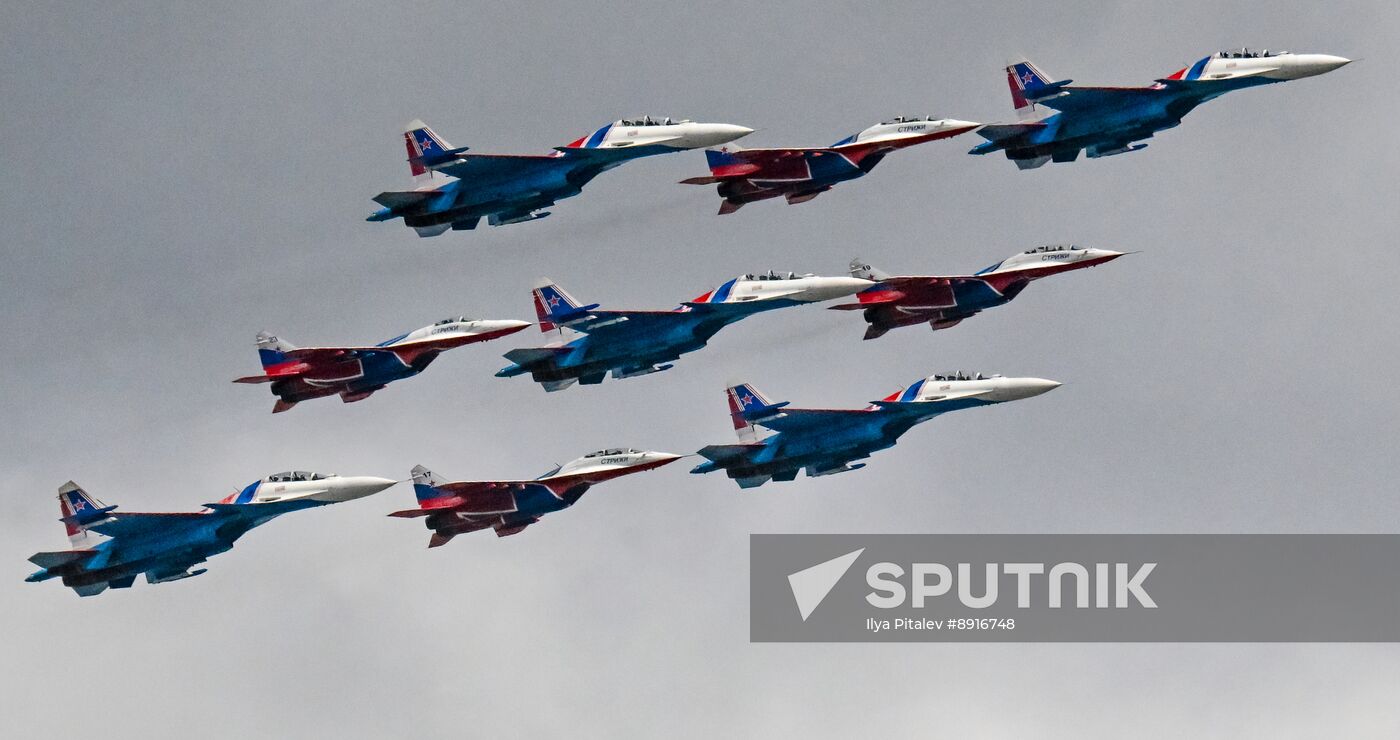 Russia WWII Victory Parade Aerial Rehearsal