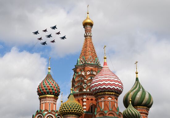 Russia WWII Victory Parade Aerial Rehearsal