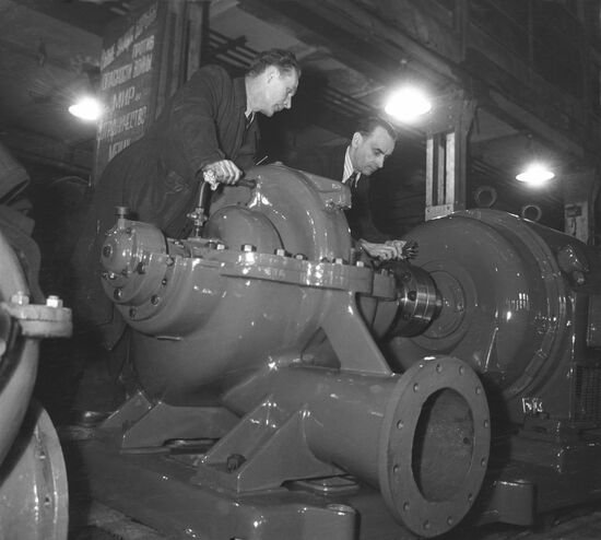 Hydraulic presses manufactured in USSR for India