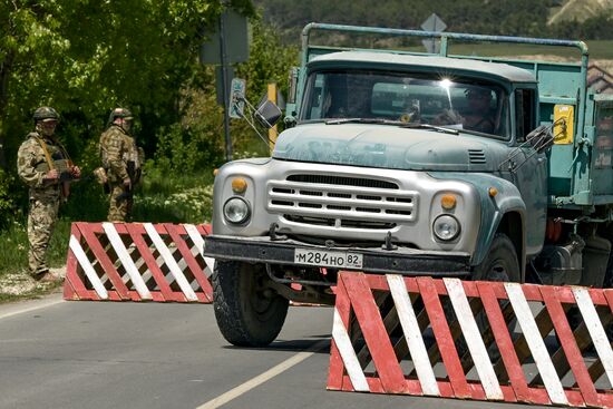 Russia Crimea Territorial Defence Training