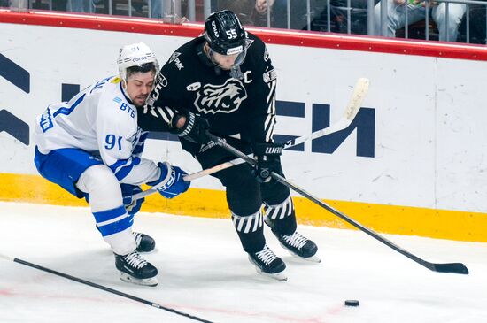 Russia Ice Hockey Kontinental League Traktor - Dynamo