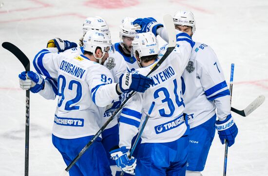 Russia Ice Hockey Kontinental League Traktor - Dynamo