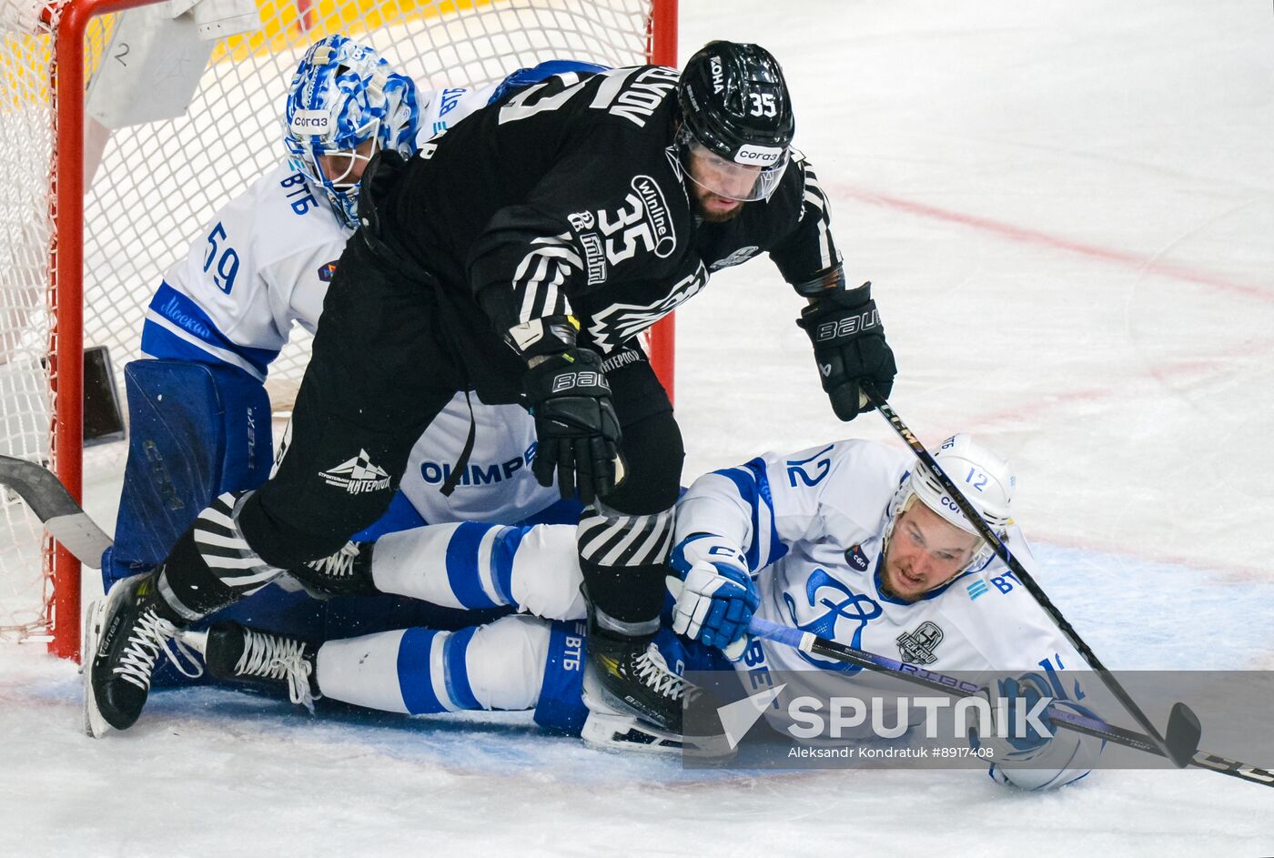 Russia Ice Hockey Kontinental League Traktor - Dynamo