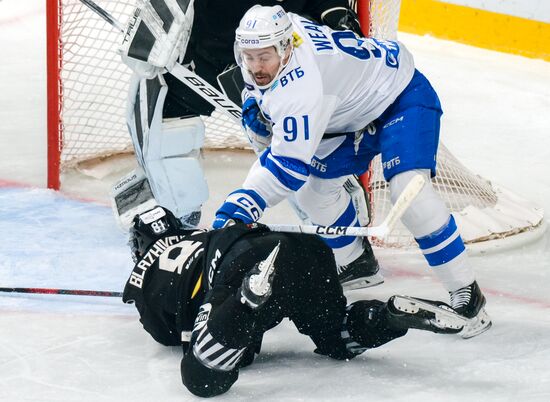Russia Ice Hockey Kontinental League Traktor - Dynamo