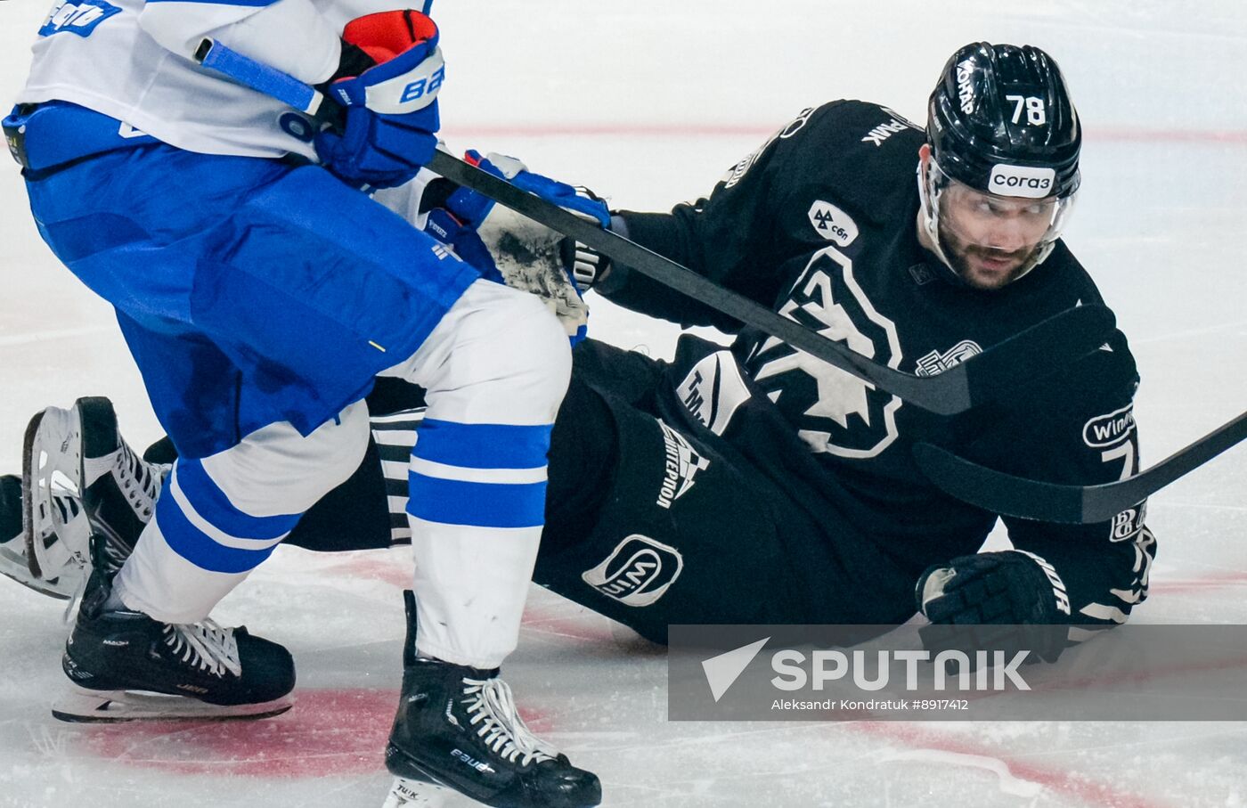 Russia Ice Hockey Kontinental League Traktor - Dynamo