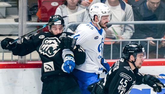 Russia Ice Hockey Kontinental League Traktor - Dynamo