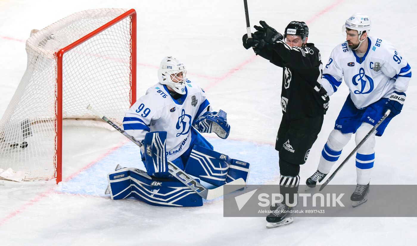 Russia Ice Hockey Kontinental League Traktor - Dynamo