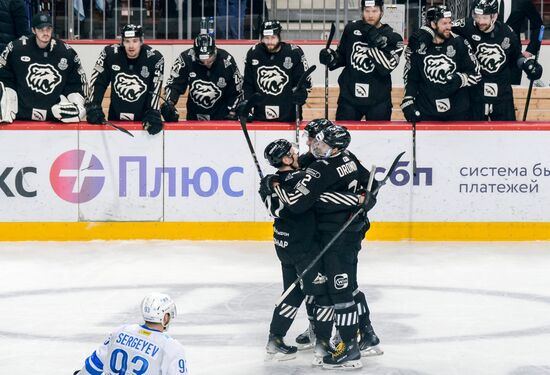 Russia Ice Hockey Kontinental League Traktor - Dynamo