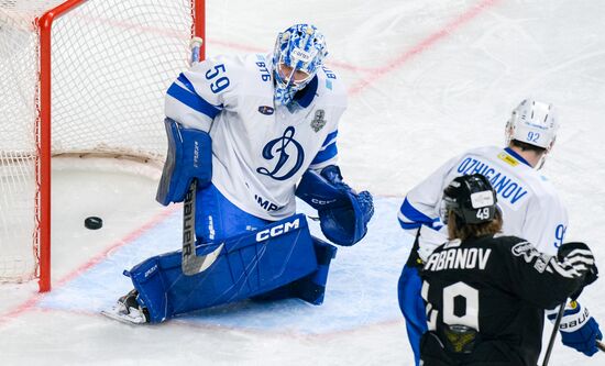 Russia Ice Hockey Kontinental League Traktor - Dynamo