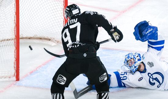 Russia Ice Hockey Kontinental League Traktor - Dynamo