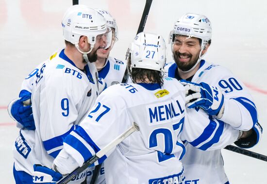 Russia Ice Hockey Kontinental League Traktor - Dynamo