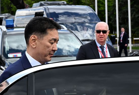 Arrival of President of Mongolia Ukhnaagiin Khurelsukh in Moscow to attend 80th anniversary of Victory