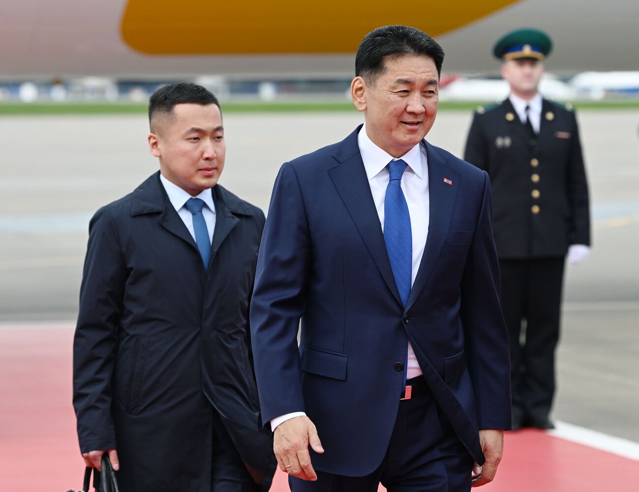 Arrival of President of Mongolia Ukhnaagiin Khurelsukh in Moscow to attend 80th anniversary of Victory