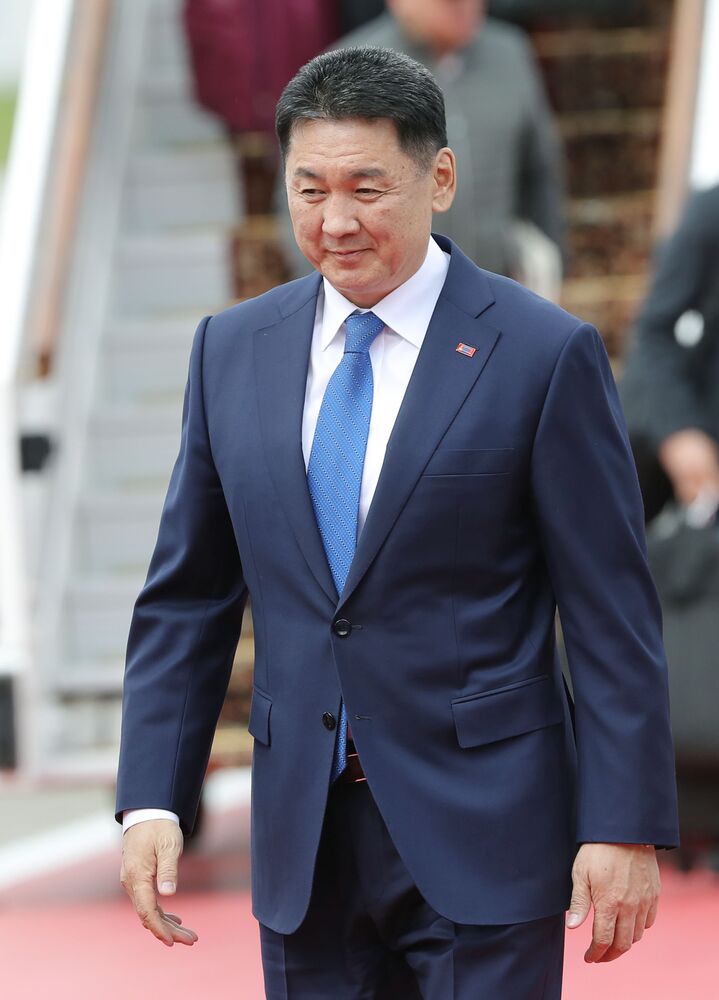 Arrival of President of Mongolia Ukhnaagiin Khurelsukh in Moscow to attend 80th anniversary of Victory