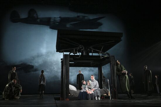 Russia Theatre Twenty Days Without War