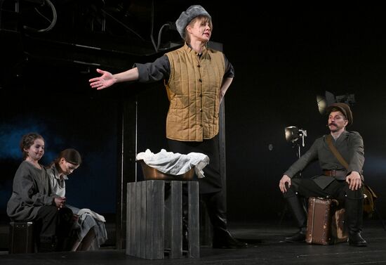 Russia Theatre Twenty Days Without War