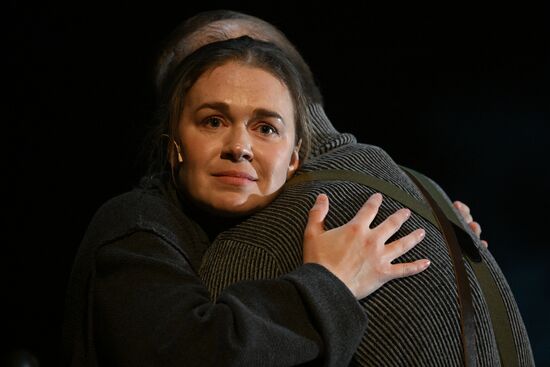 Russia Theatre Twenty Days Without War