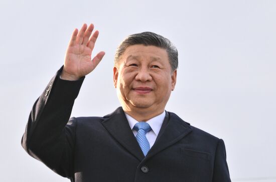 President of China Xi Jinping arrives in Moscow to attend celebrations to mark 80th anniversary of Victory